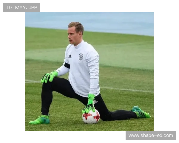 特尔施特根遭遇重伤,克罗斯社媒送祝福:早日康复 特尔施特根遭遇重伤,克罗斯社媒送祝福:早日康复